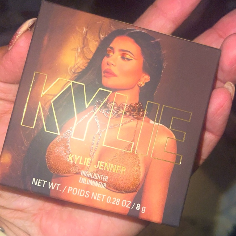 Kylie highlighter